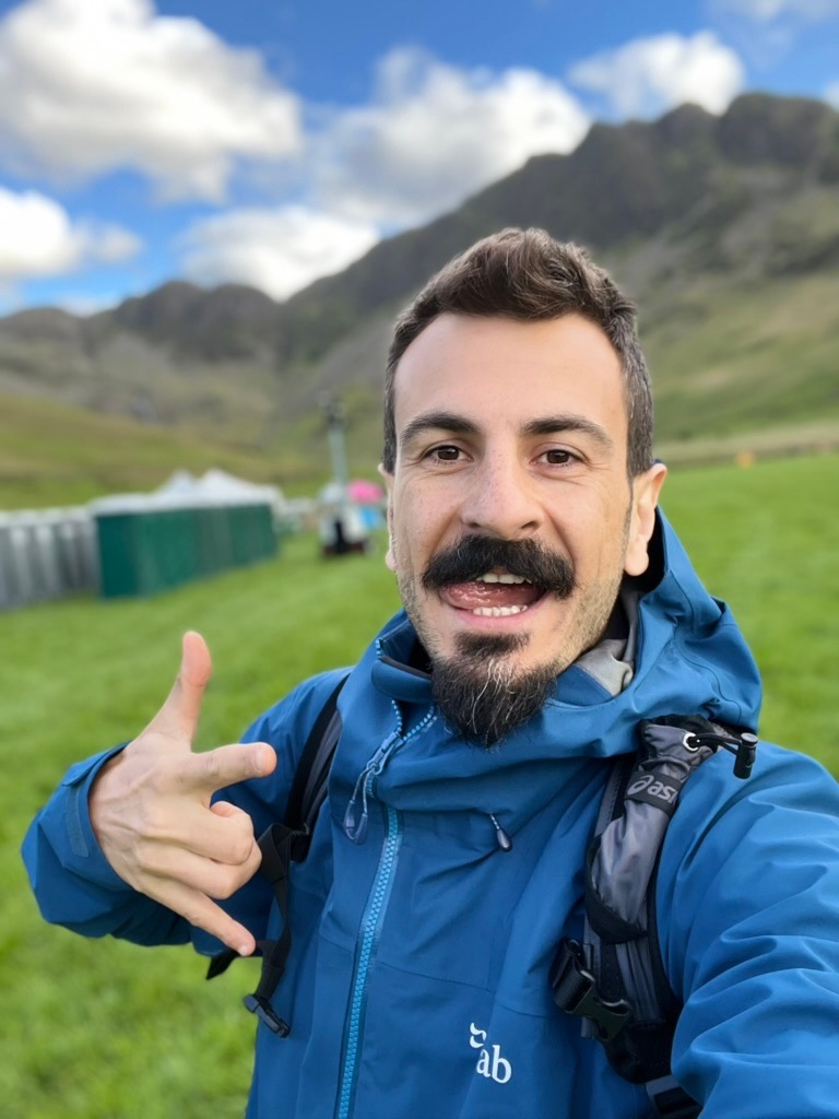 İbrahim Uylaş doğa yürüyüşünde