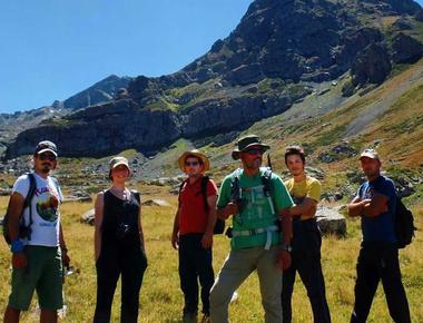 Dağın Başında da Dünya Küçükmüş